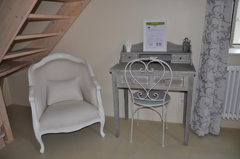 B&B La Cerisaie Francheleins Oda fotoğraf