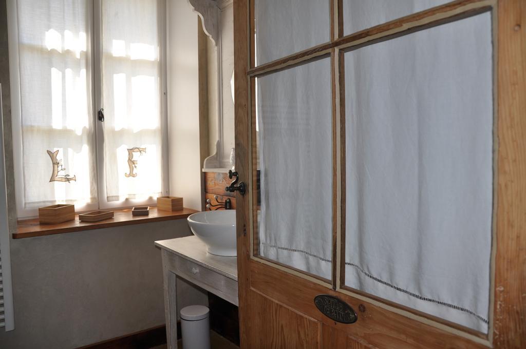 B&B La Cerisaie Francheleins Oda fotoğraf
