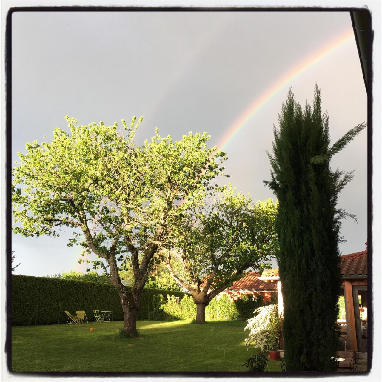 B&B La Cerisaie Francheleins Dış mekan fotoğraf